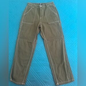 Women's Straight Leg Pants in Khaki Green